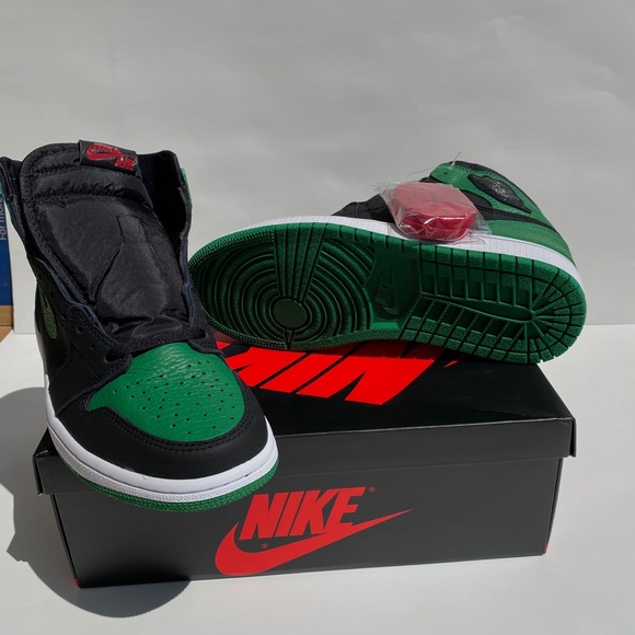 Nike air Jordan 1s - Picture 3 of 6